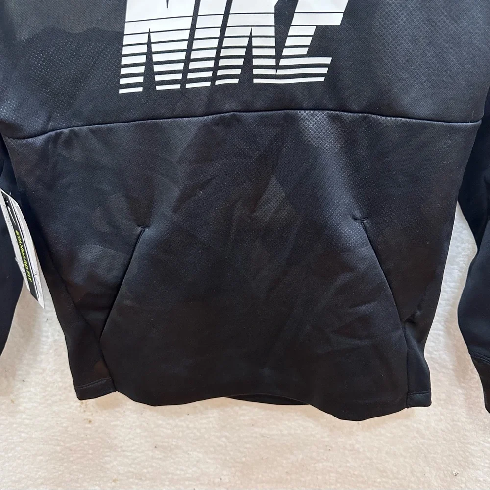 Boys Black Nike Therma Sweatshirt Hoodie